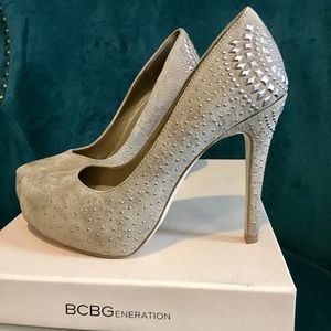 BCBGeneration suede platform studded pikosn